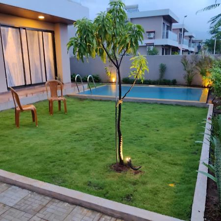 Villa Casa Del Capitan-2Bhk With Private Pool & Lawn. Karjat Exterior foto
